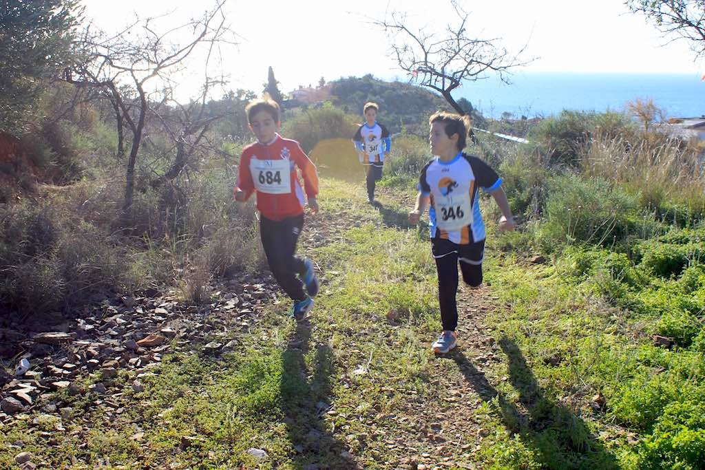 Uganda codo agencia Rincón de la Victoria celebra la III Mini Trail `La Capitana´ con una  carrera especial por el Día de la Madre - Deportes - Noticias de Rincón de  la Victoria, Málaga 