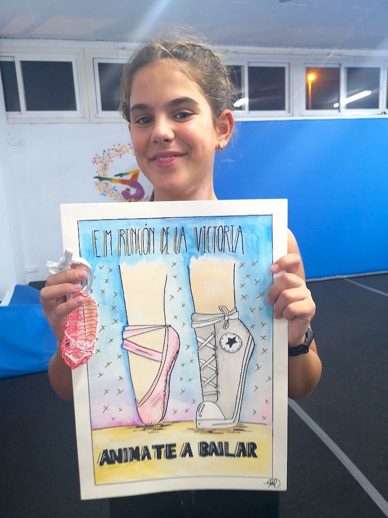 Ariana cartel animate a bailar