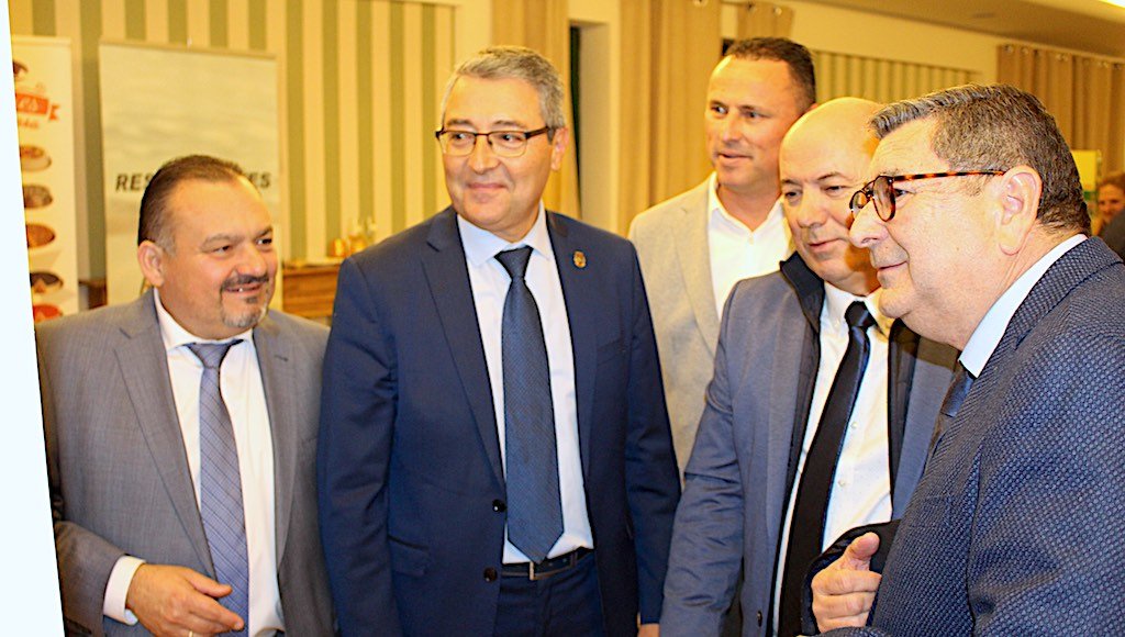 Moreno y Salado con miembros de la Junta de AIEPA_8800 1024x580