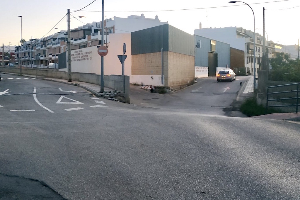 Calle Naufagio Barriada Los Fernández en Torre de Benagalbón
